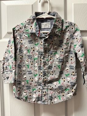 Free Planet Gray Holiday Print “Stay Cool” Button-Down Shirt